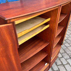 Schrank halbrund Teak aus Dänemark