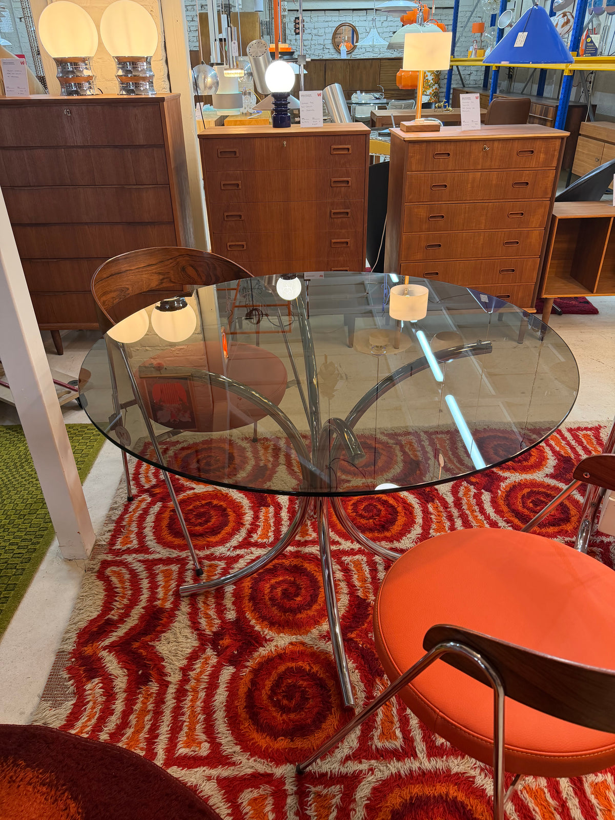 Runder Esstisch Chrom & Rauchglas