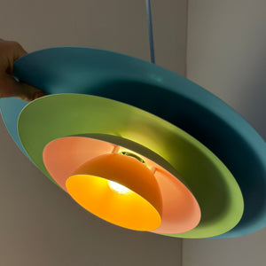 Lamellenlampe neu lackiert hellblau mint peach aus Dänemark lackiert