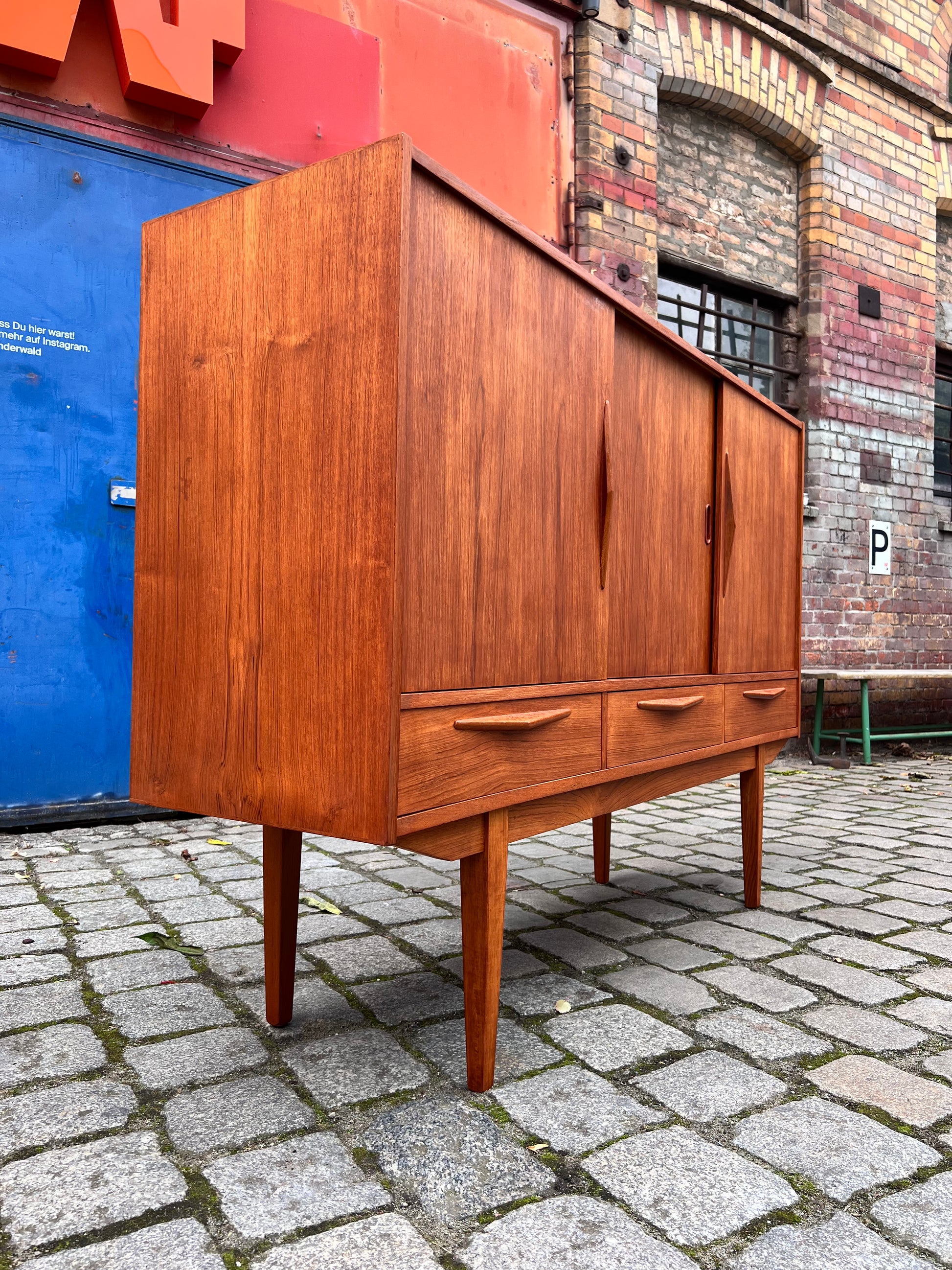 Highboard Teak aus Dänemark