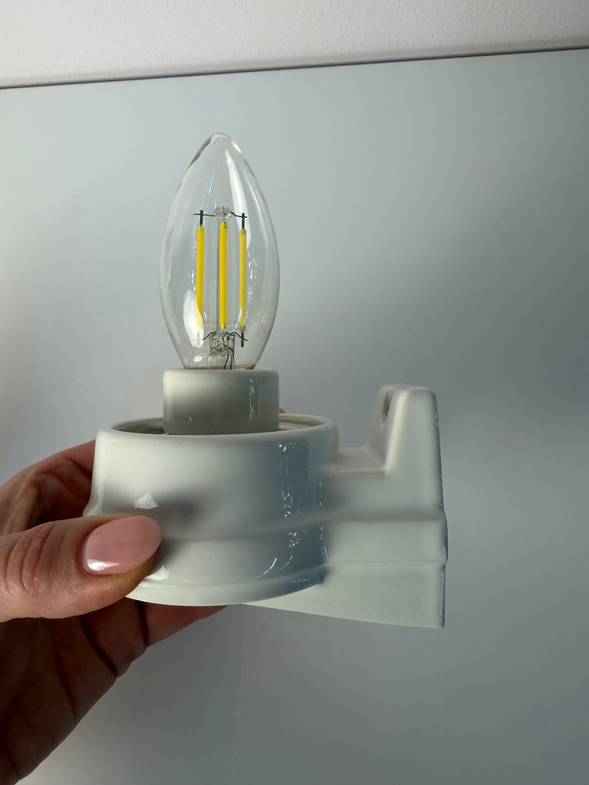 Set: 2x Wandlampe Modell 6080 weiß von Sigvard Bernadotte für Ifö