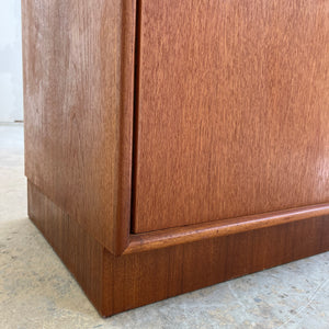 Großer Kleiderschrank Teak von rt Möbel