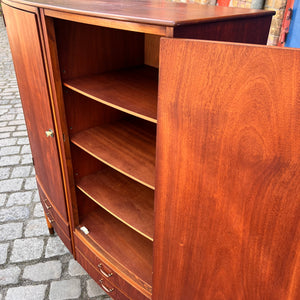 Schrank halbrund Teak aus Dänemark