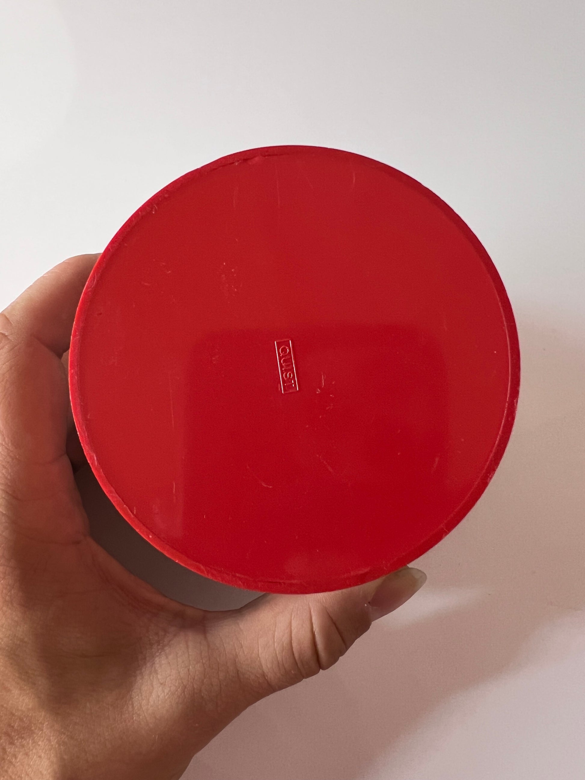 Kugelaschenbecher mit magnetischer Schale rot Chrom von Quist