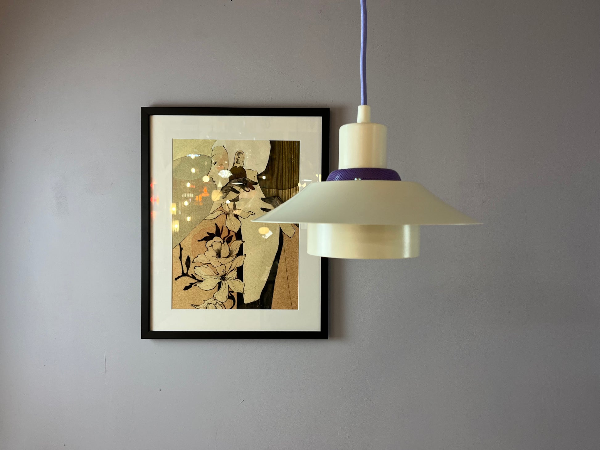 Lamellenlampe Modell Garda lila weiß von Design Light
