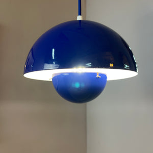 Hängelampe Flowerpot blau Emaille von Verner Panton für Louis Poulsen