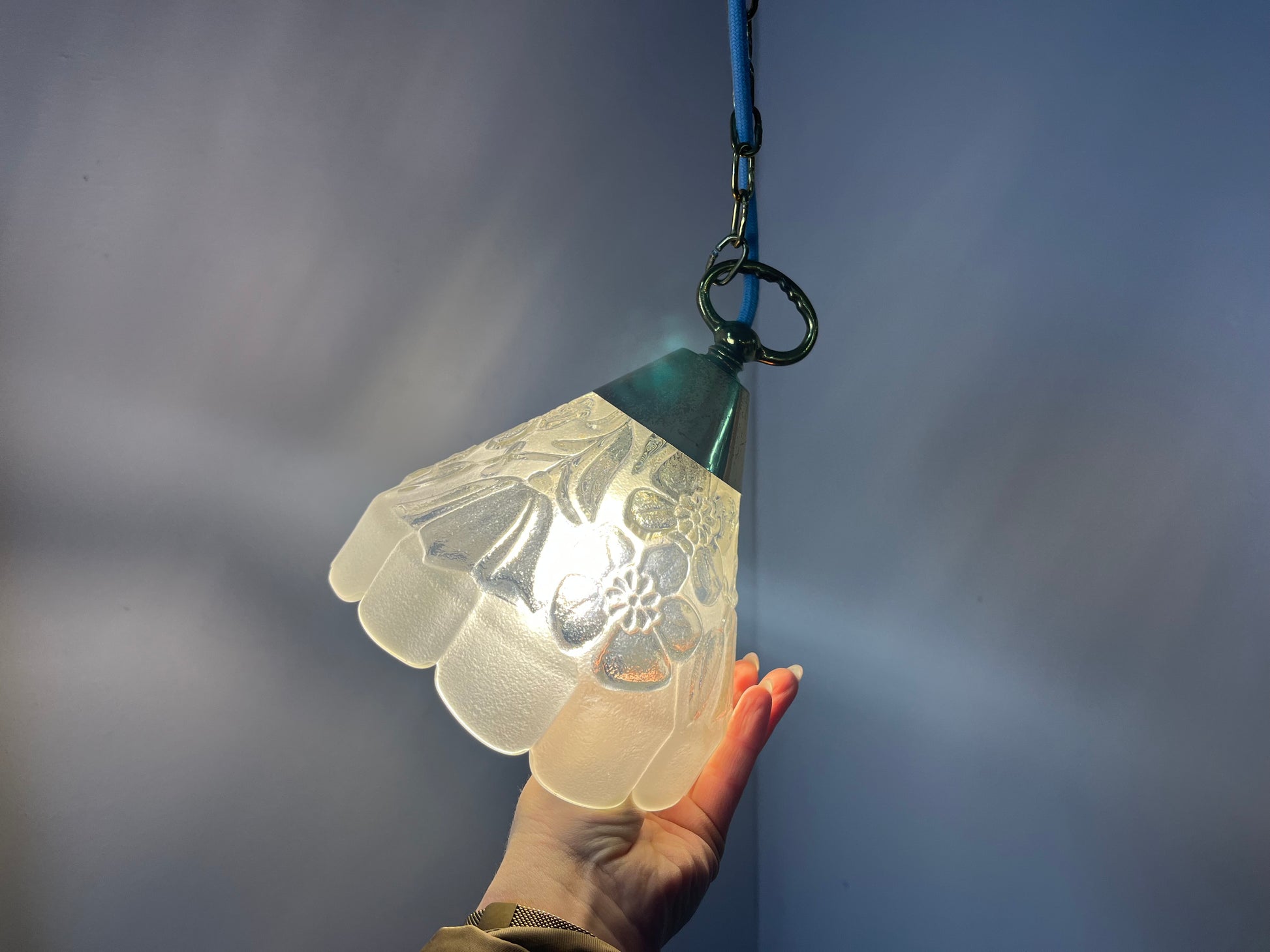 Hängelampe Glas Messing mit Kette aus Dänemark