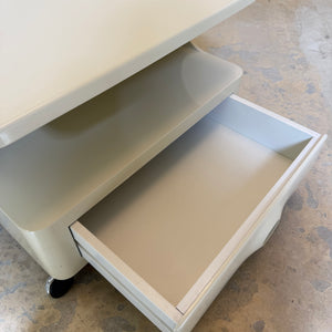 Nachtschrank / Beistelltisch weiß auf Rollen von OPAL Möbel
