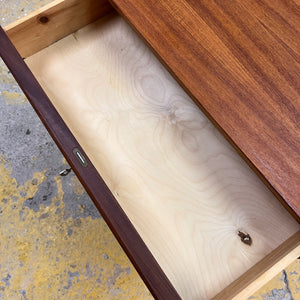 Kommode Nachtschrank Teak mit Schloss aus Dänemark