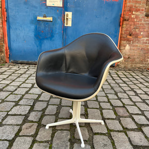 Esszimmerstuhl La Fonda von Ray & Charles Eames für Herman Miller