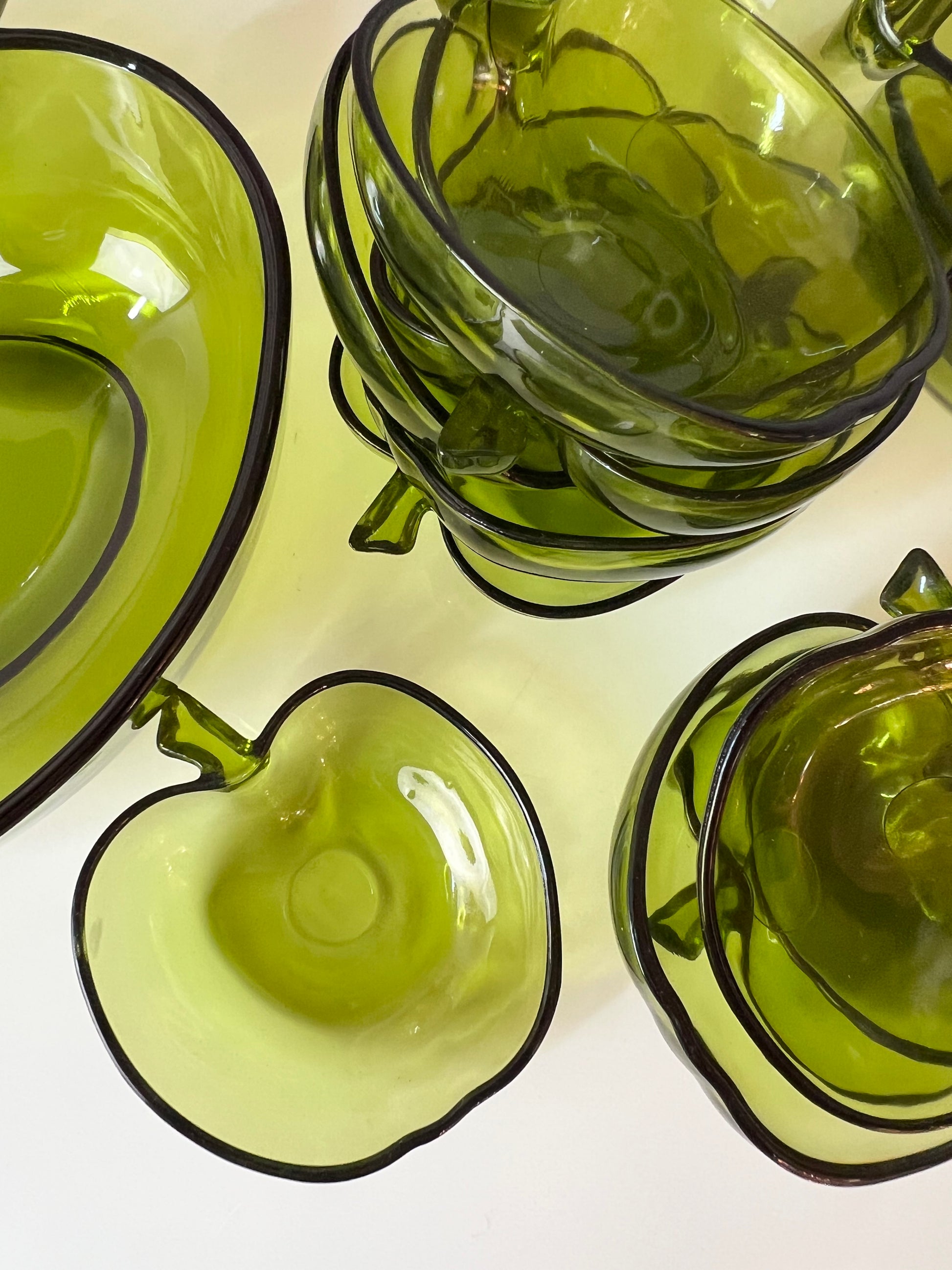 Set: 14x Schalen grüner Apfel Glas