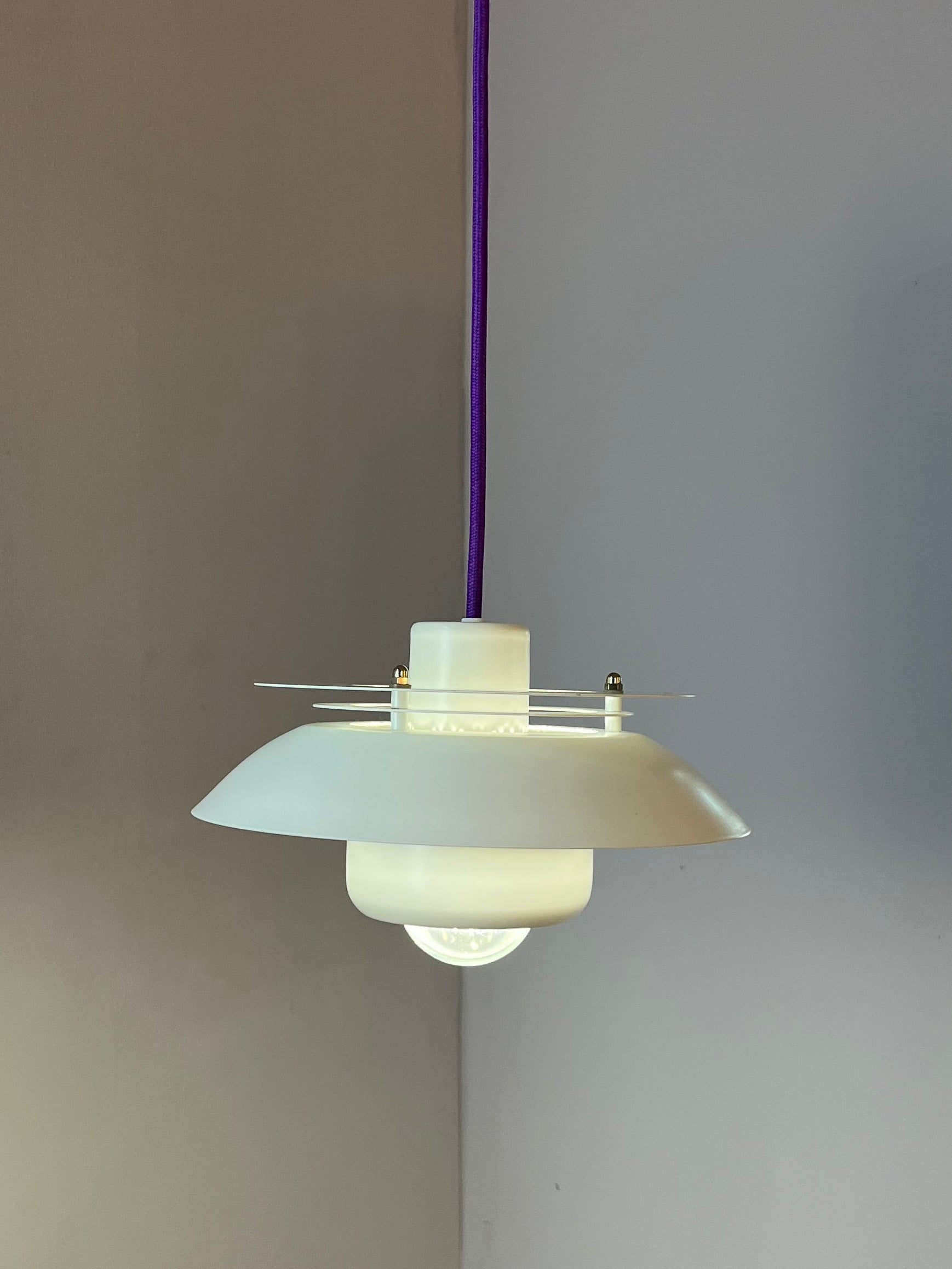 Lamellenlampe weiß aus Dänemark