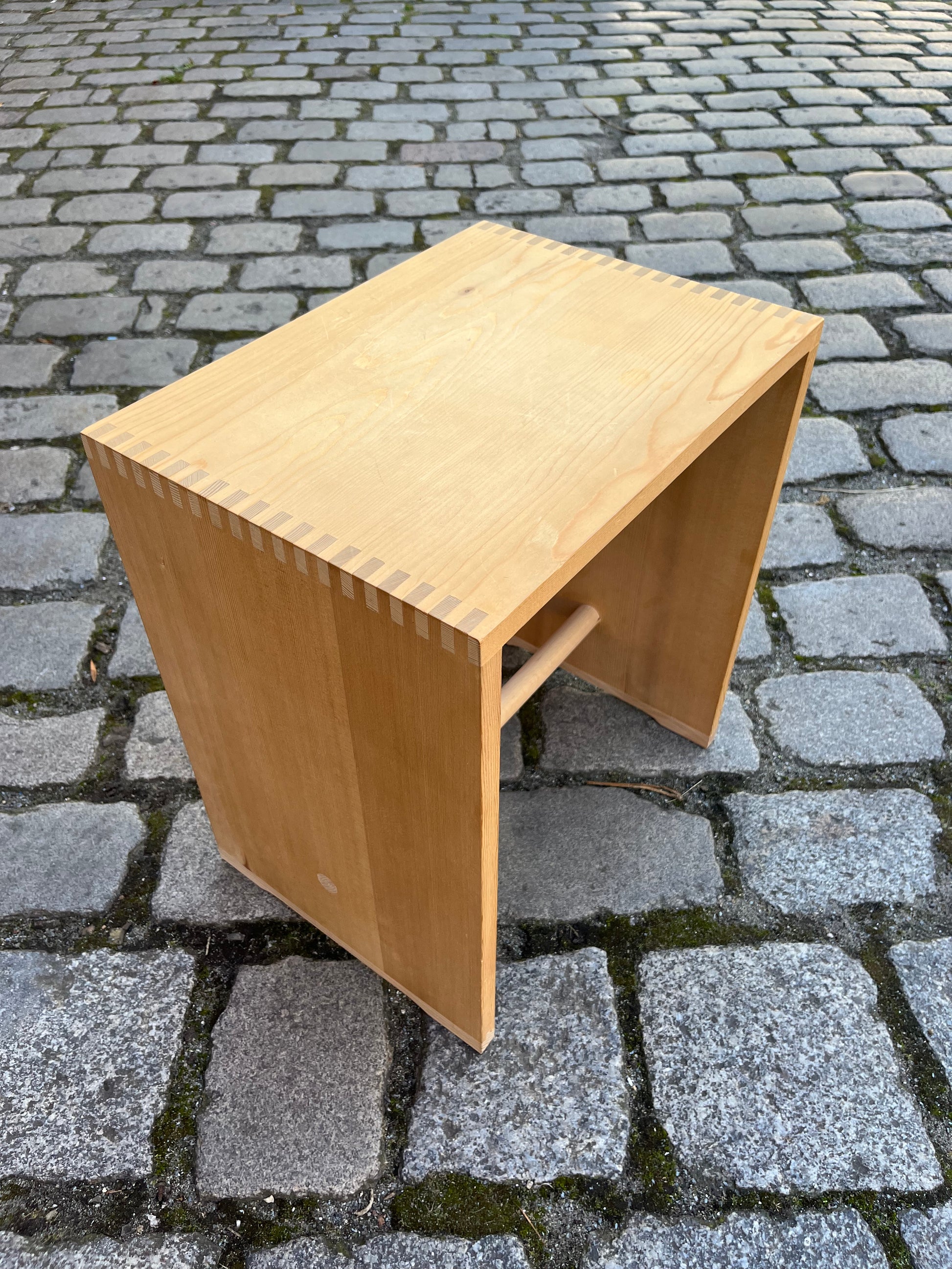 Ulmer Hocker von Max Bill