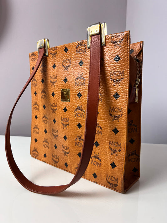 Vintage Designerhandtasche MCM Modell 02031