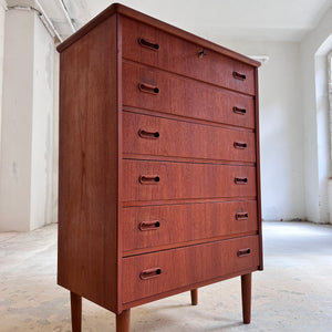 Kommode Teak mit Schloss aus Dänemark