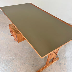 Höhenverstellbarer Schreibtisch / Zeichentisch Kiefer Vinyl von Trekanten