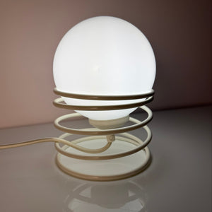 Tischlampe Spirale weiß von Massive Lighting