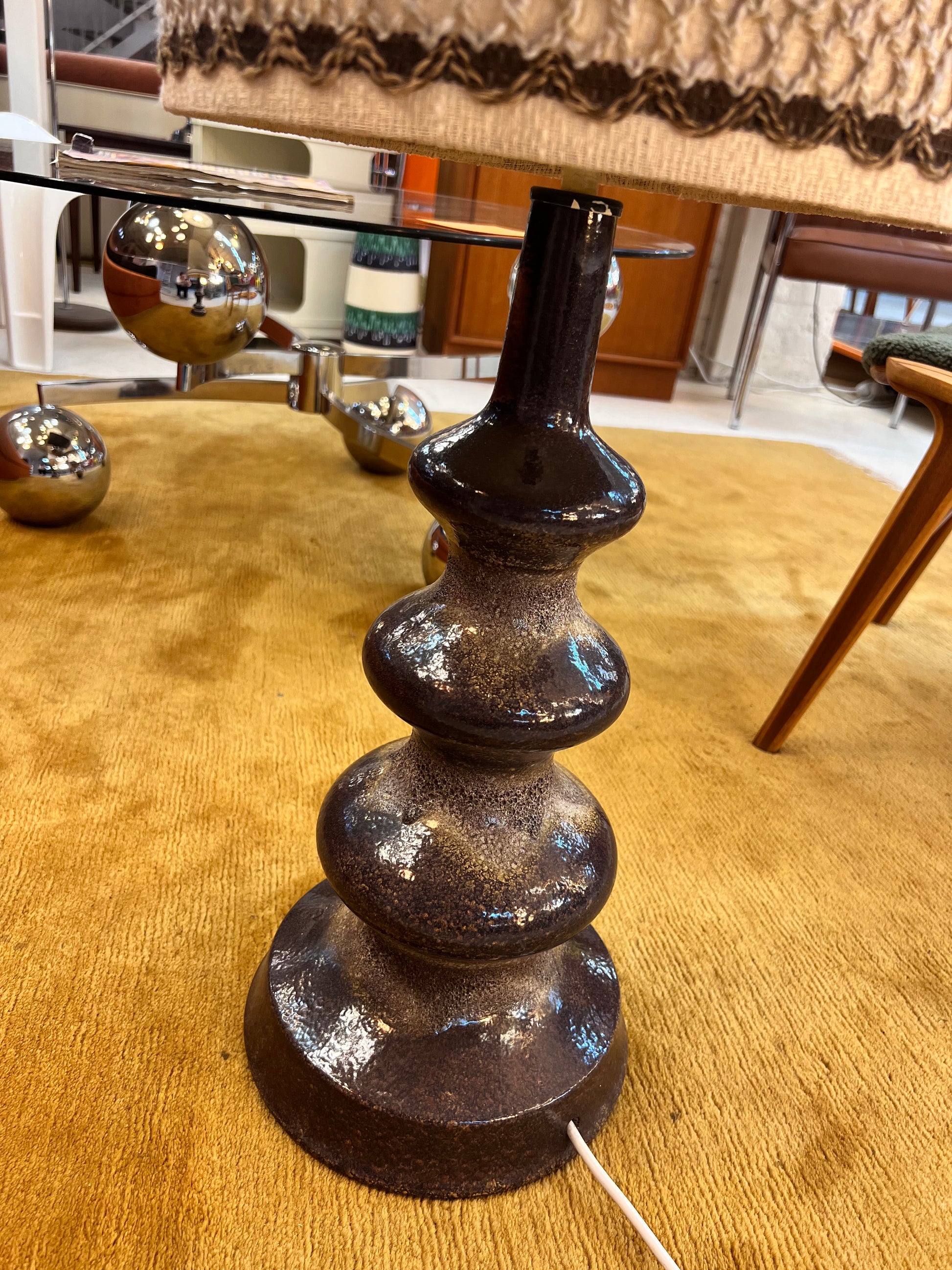 Stehlampe dunkelbraun beige Keramik von EEA Leuchten