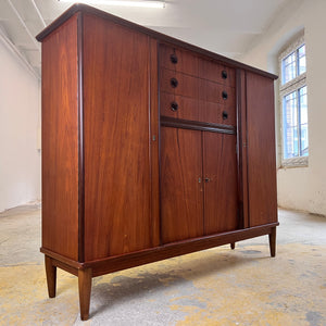 Highboard / Flurschrank Teak aus Dänemark