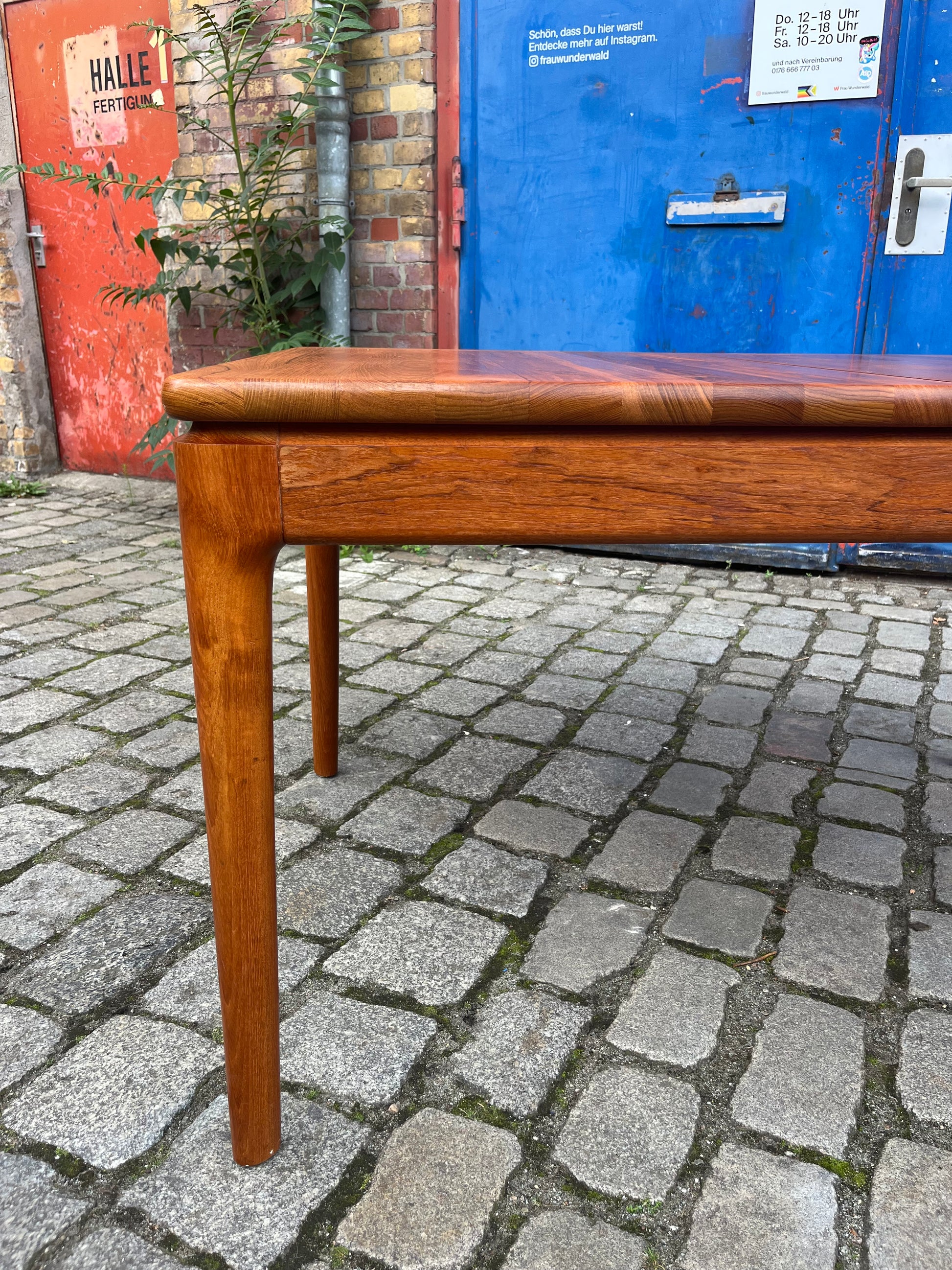 Esstisch Teak ausziehbar von Glostrup Vollholz