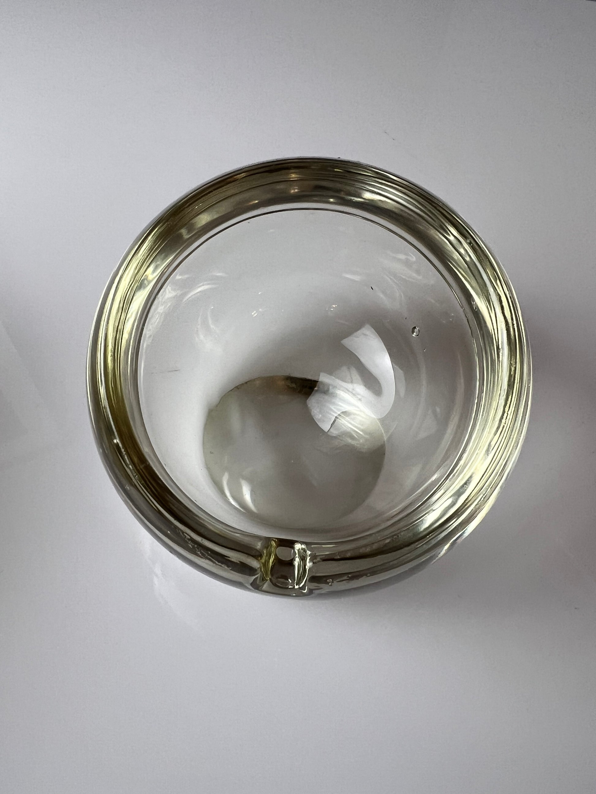 Kugelascher transparent Pressglas