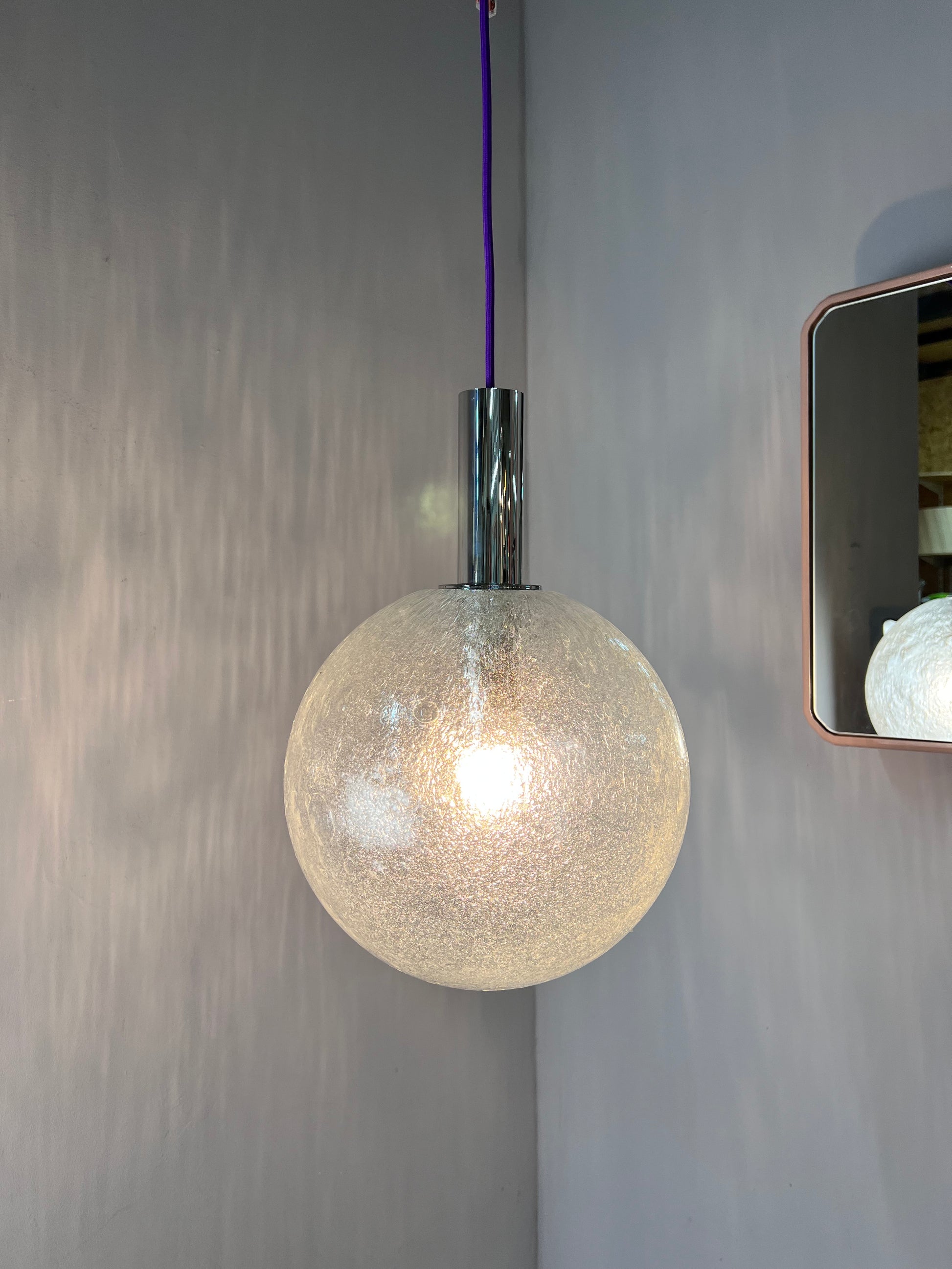 Hängelampe Größe L Einschlussglas Chrom von Doria