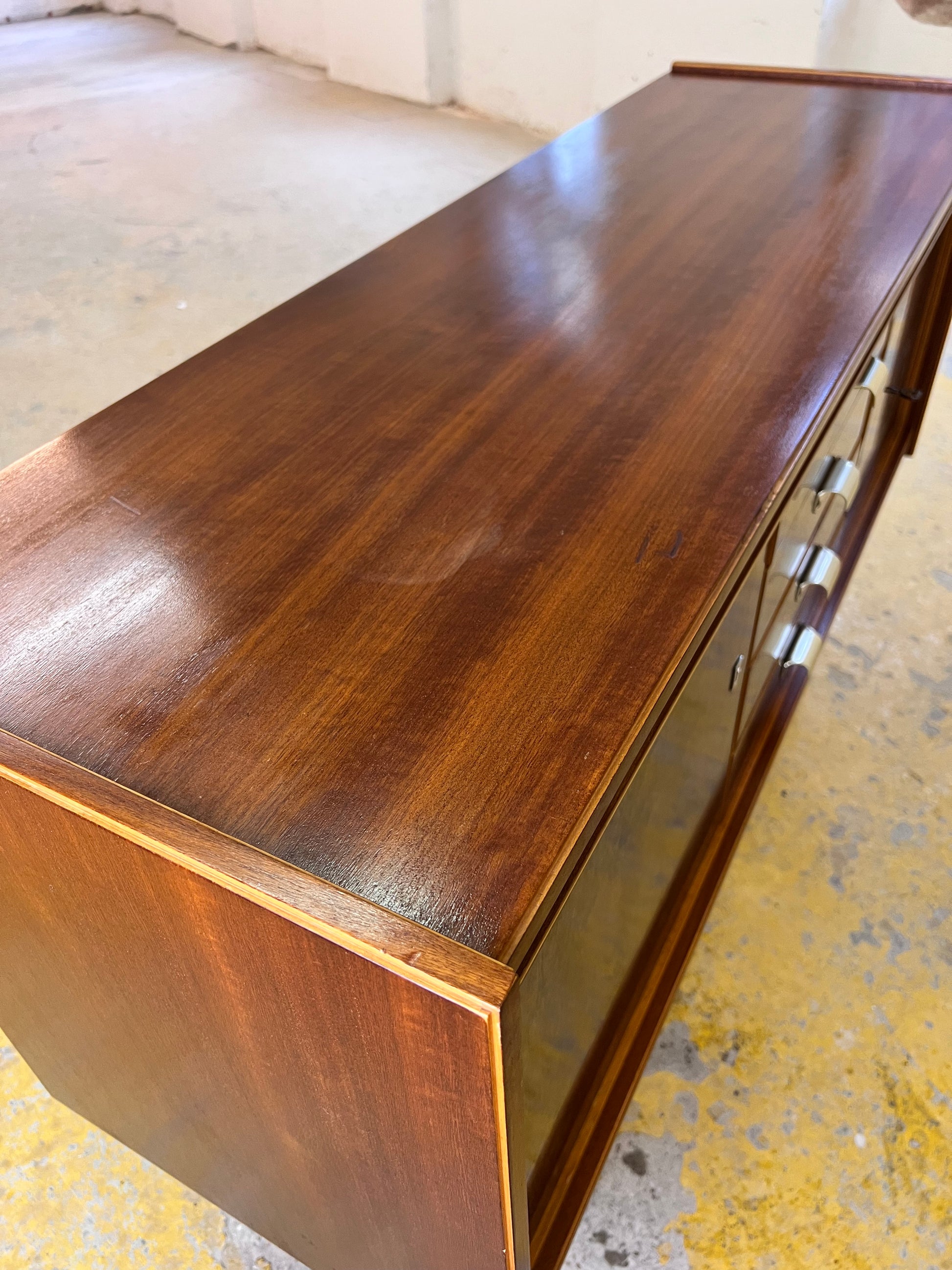 Kleines Sideboard Holz aus der DDR