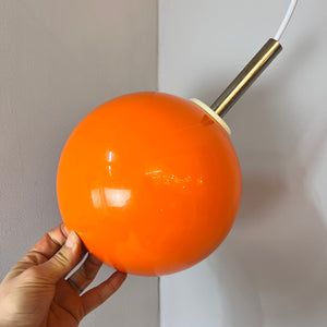 Kleine Kugellampe orange Kunststoff mit Chromstab