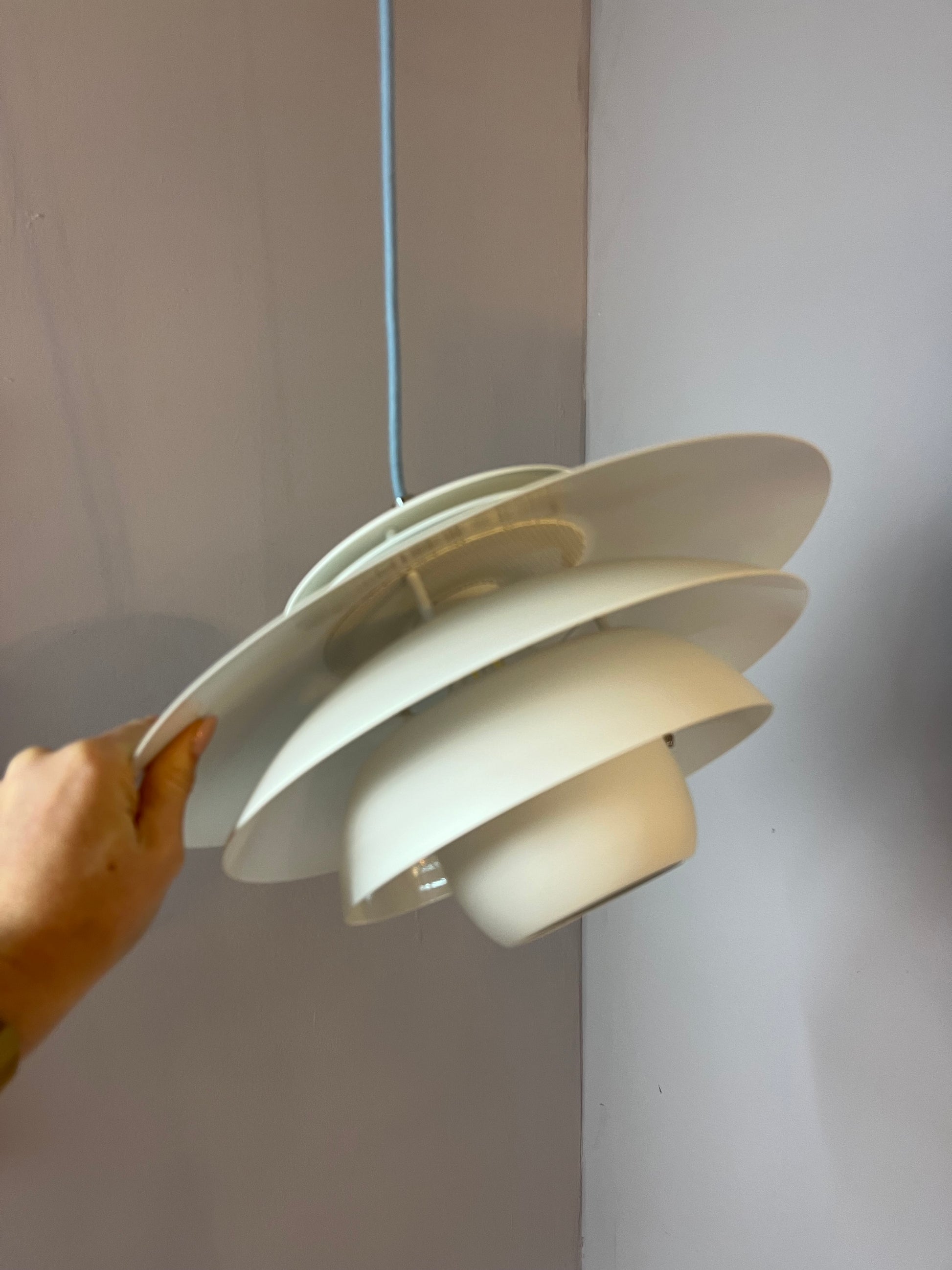 Lamellenlampe weiß aus Dänemark