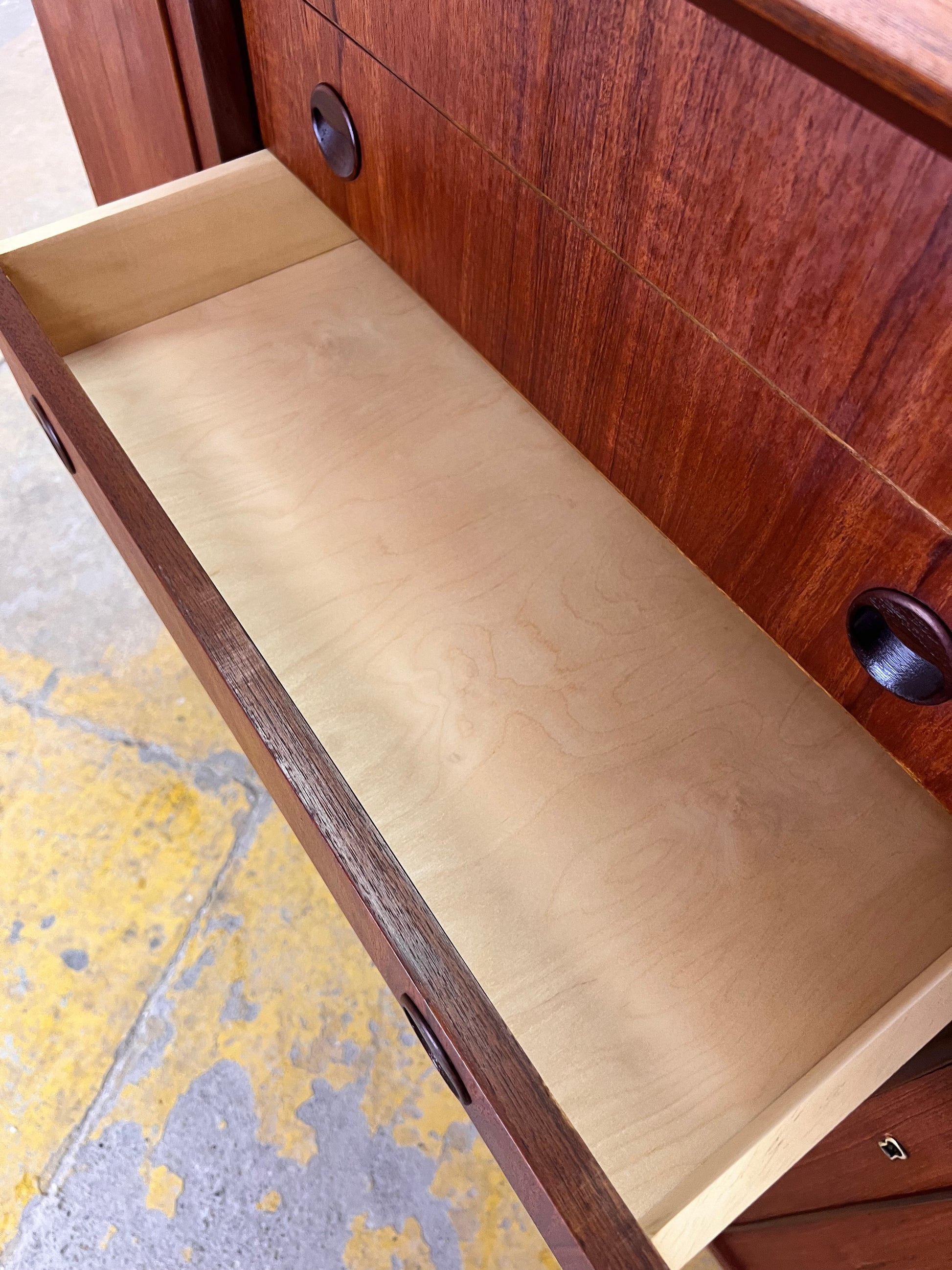 Highboard / Flurschrank Teak aus Dänemark