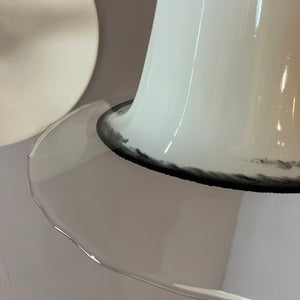Trompetenlampe schwarz weiß Glas von Peill & Putzler