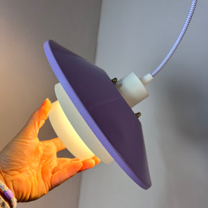 Lamellenlampe neu lackiert weiß lila