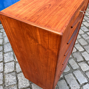 Kommode Teak mit Schloss aus Dänemark