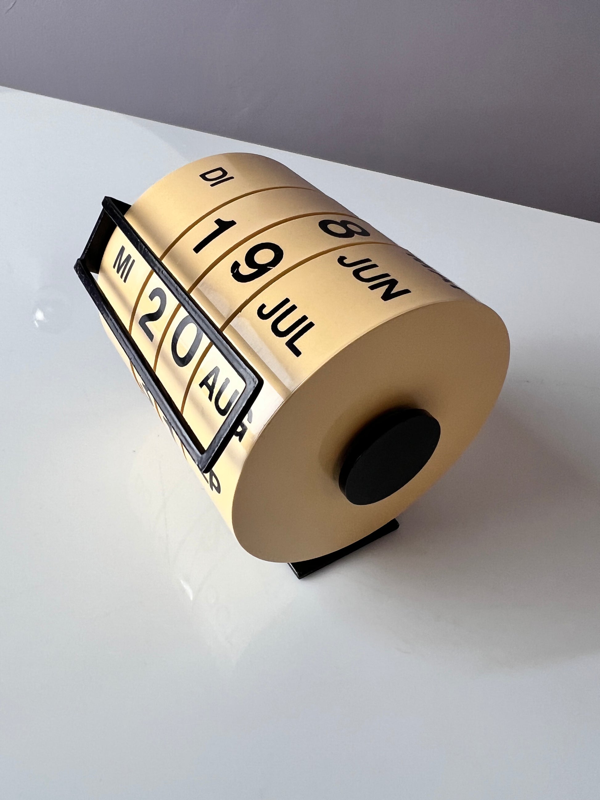 Ewiger Kalender von Carles Riart und Bigas Luna für Disform