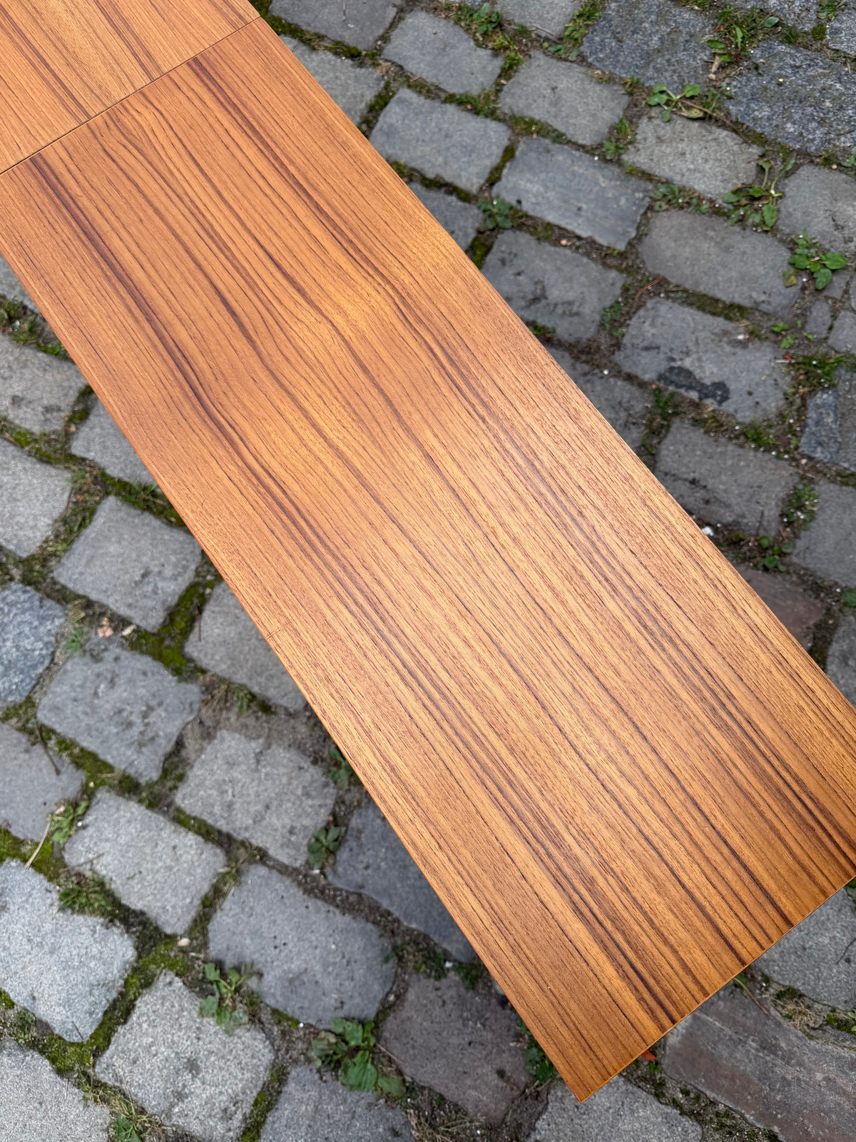 Sideboard Teak mit Vitrine & neuen Chromfüßen