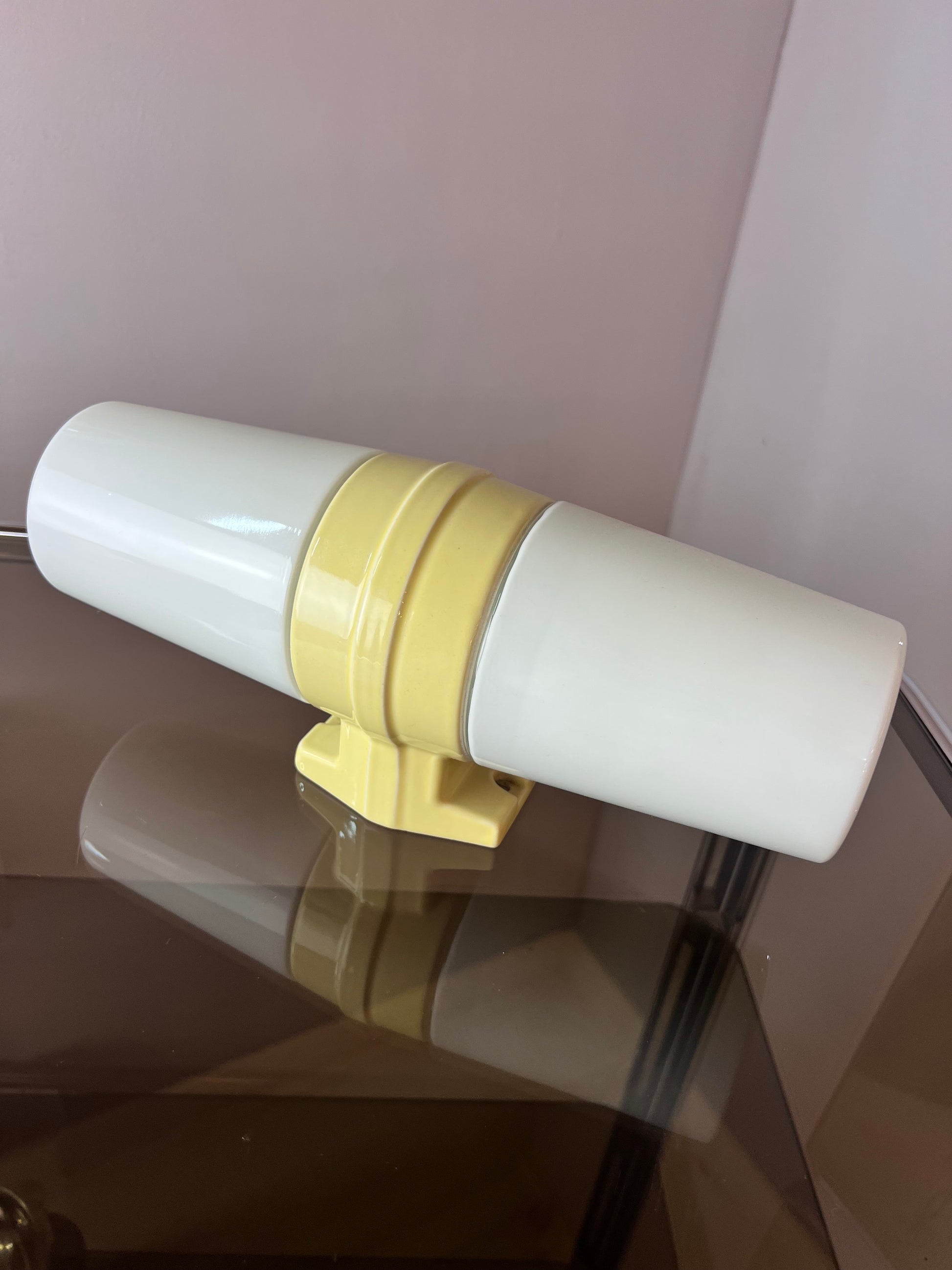 Wandlampe Modell 6065 gelb von Sigvard Bernadotte für Ifö