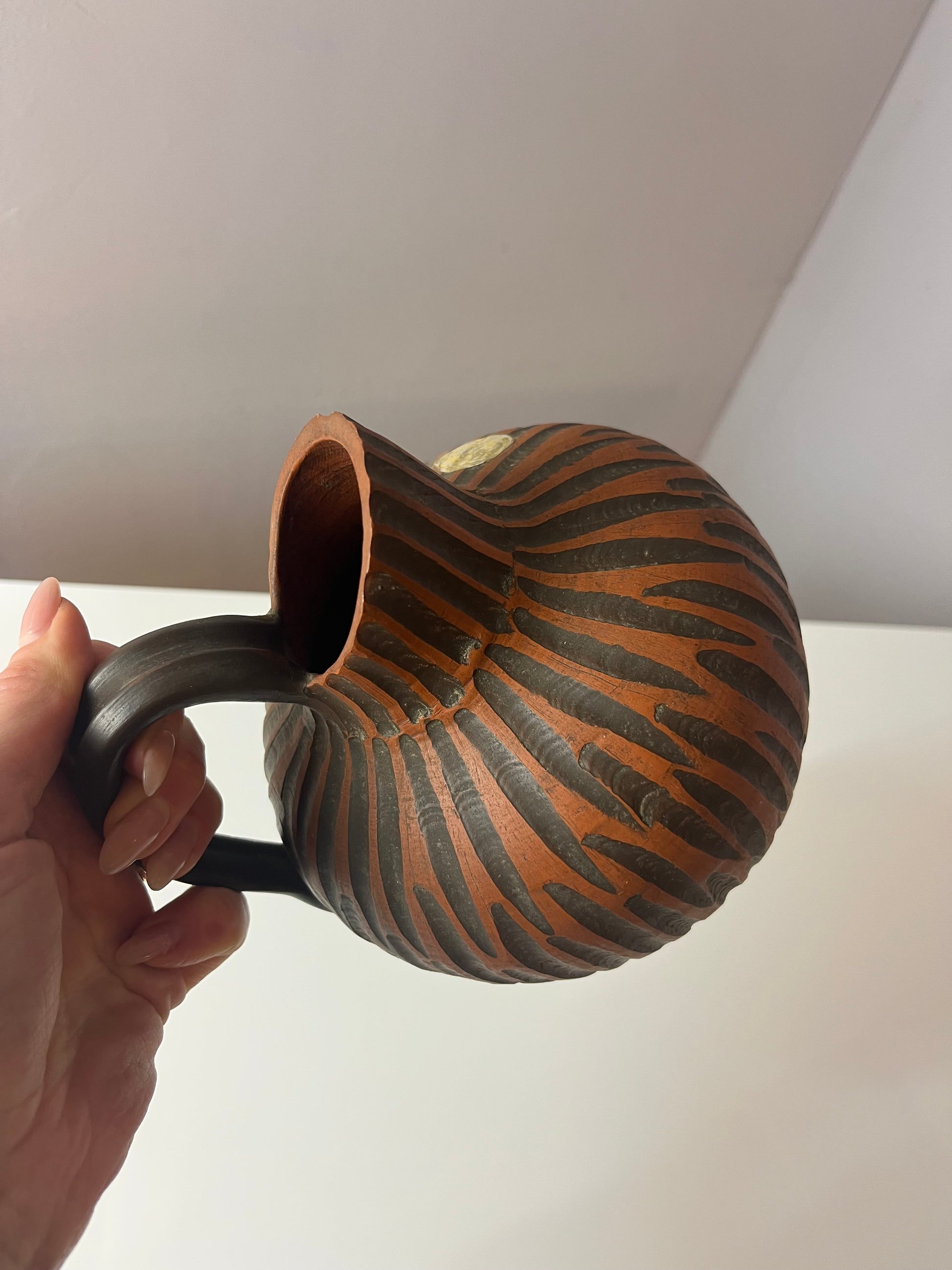 Vase Model Rhodos in Ritzdekor Handarbeit von Eiwa Keramik