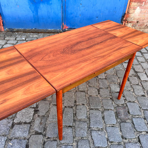 Kleiner ausziehbarer Esstisch Teak aus Dänemark