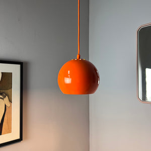 Kugellampe neu lackiert orange aus Dänemark