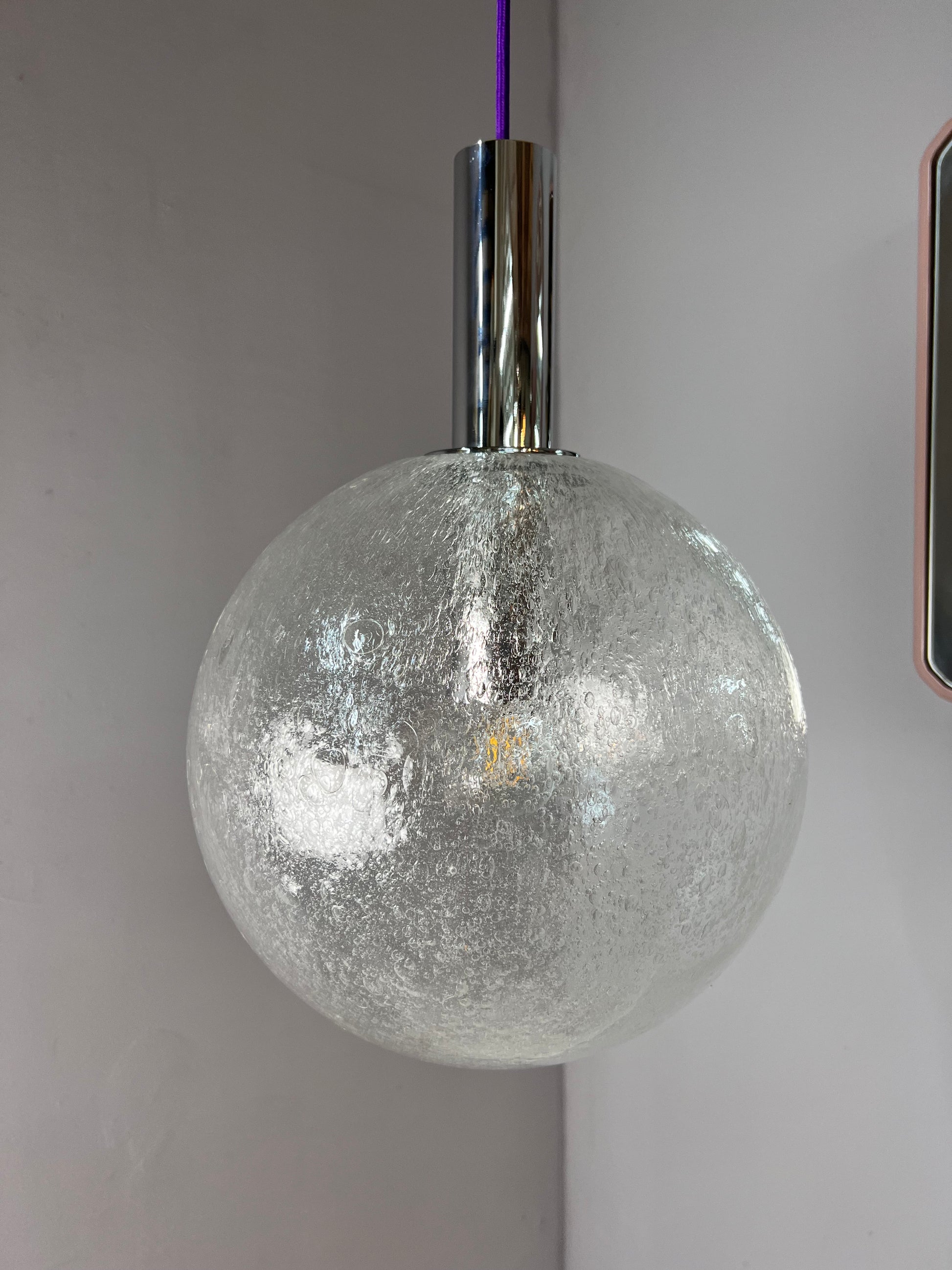 Hängelampe Größe L Einschlussglas Chrom von Doria