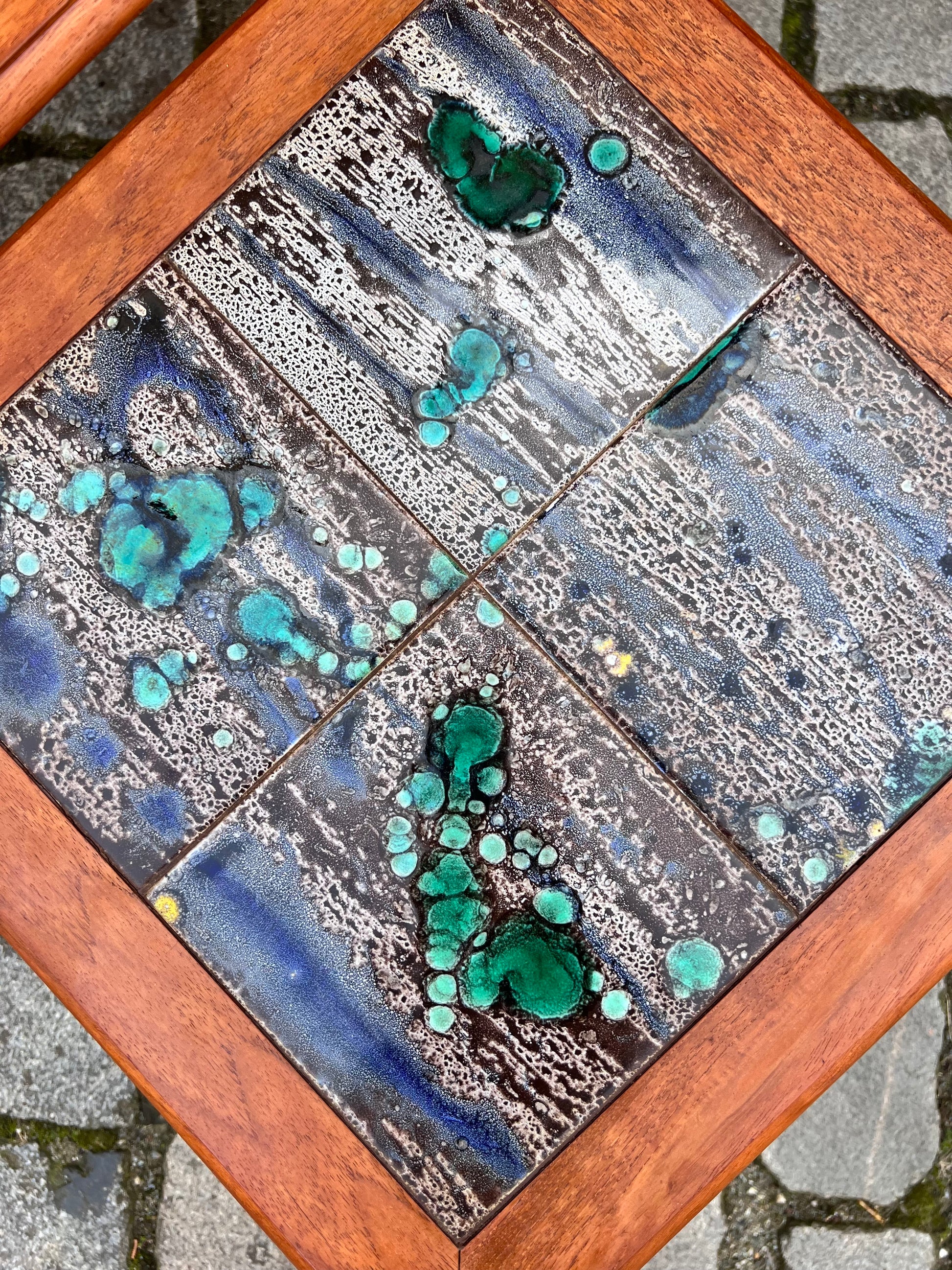 Satztische grau grün Fliesen Teak aus Dänemark