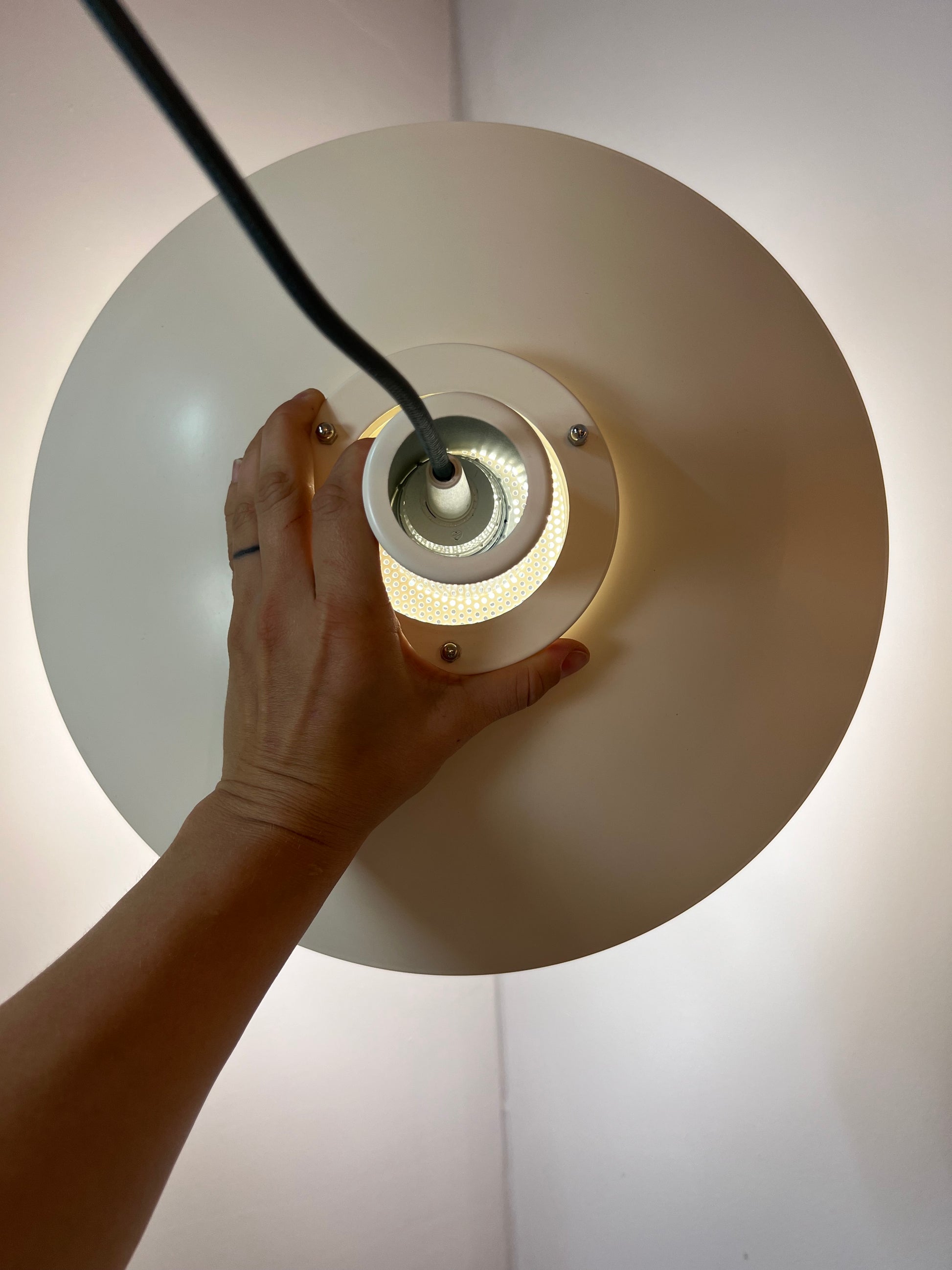 Lamellenlampe Dänemark cremeweiss