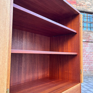 Schrank Eiche mit Türen und Schubladen aus Dänemark