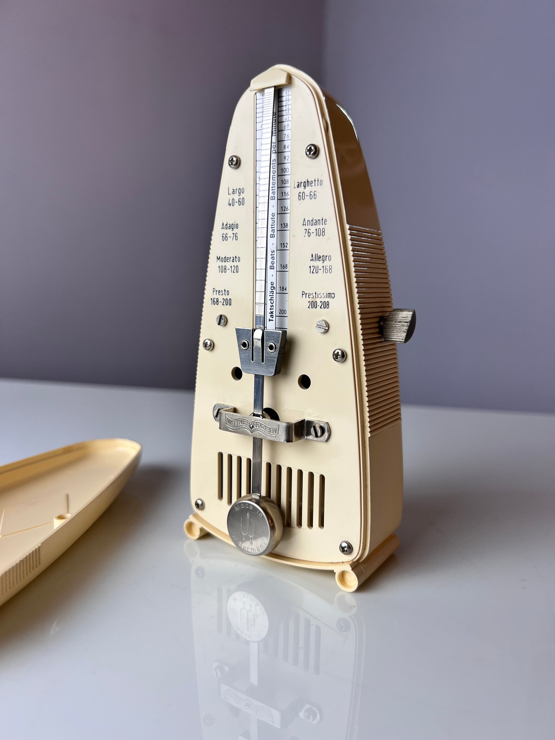 Metronom Taktell Piccolo creme von Wittner