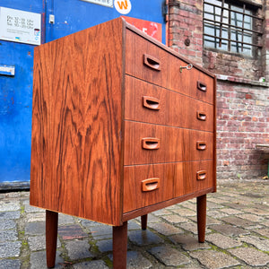Kommode Teak mit Schloss aus Dänemark