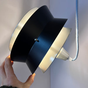 Lamellenlampe Trava schwarz silber von Carl Thore für Granhaga