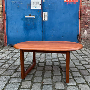 Ovaler Couchtisch Teak von Niels Bach