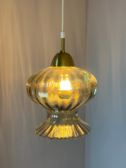 Hängelampe Glas mit Messing aus Dänemark
