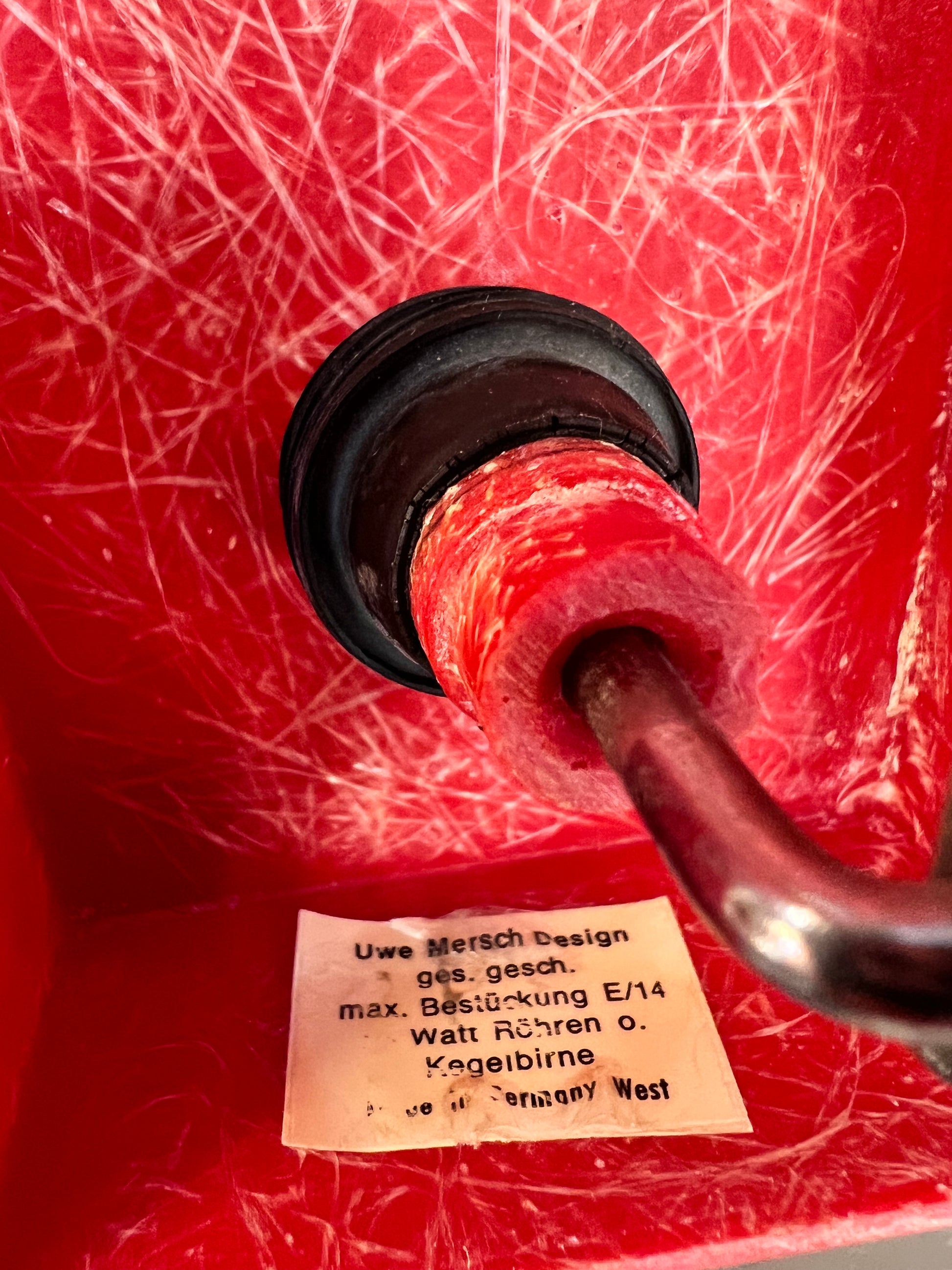 Wandlampe rot von Uwe Mersch