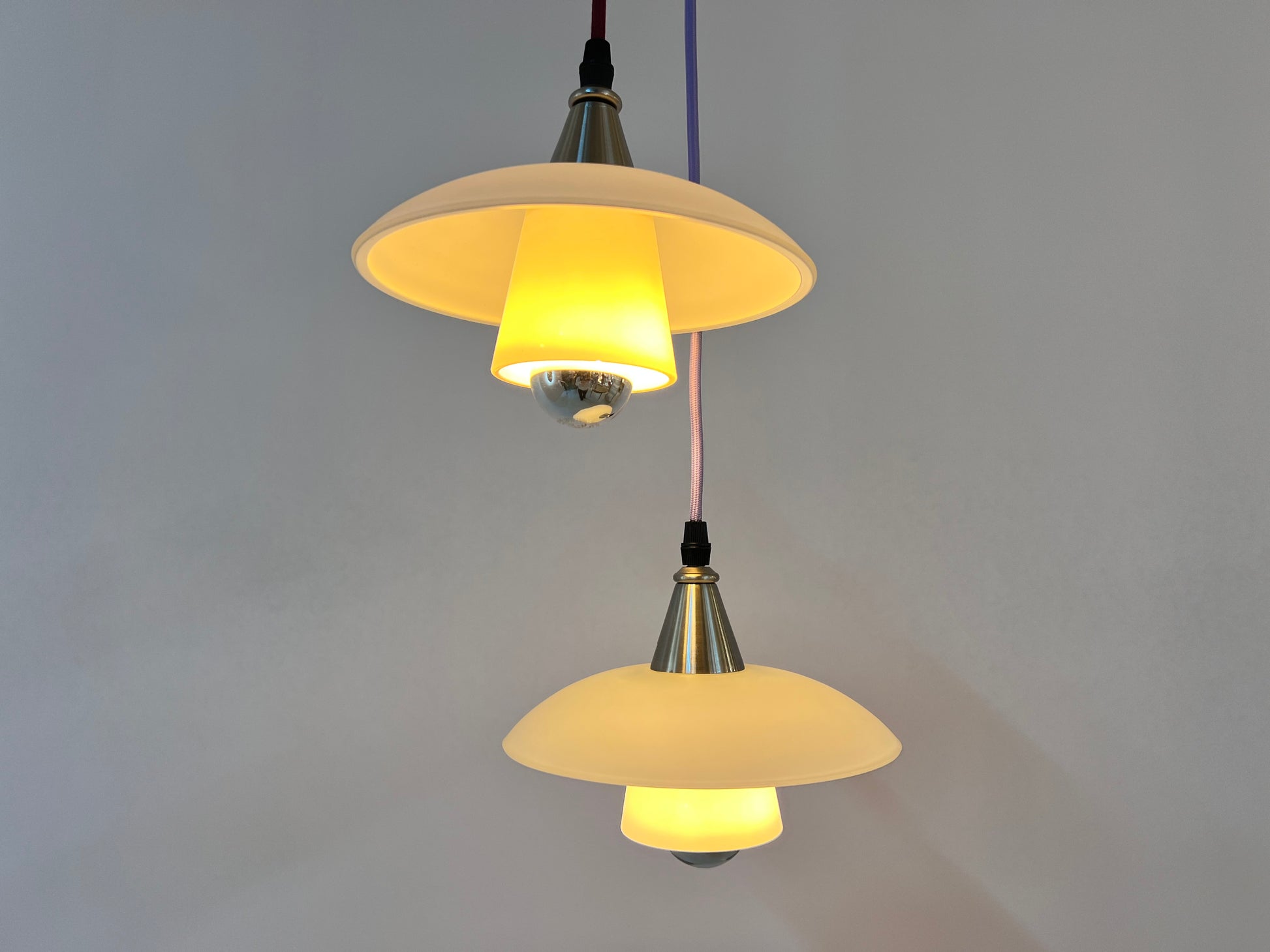 Lamellenlampe Milchglas aus Dänemark